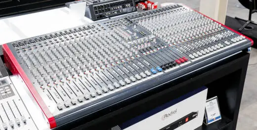 ALLEN & HEATH ZED-436 4-BUS CONSOLE W/ USB